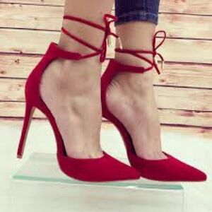 Women’s Wild Diva Lounge Red Faux Suede Strappy Heels Size 7.5 US!